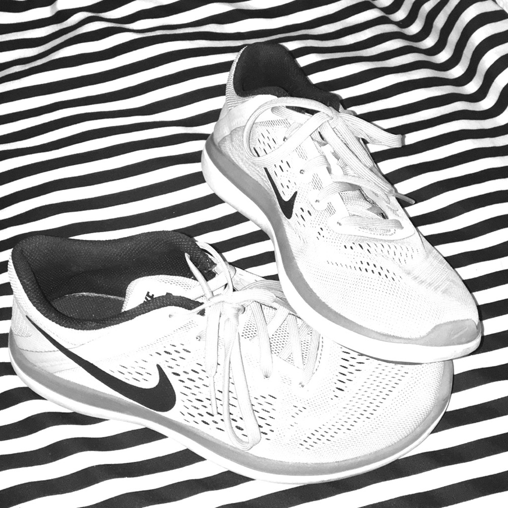 Kids Nike flex 2016 run shoes 🏃🏽‍♀️